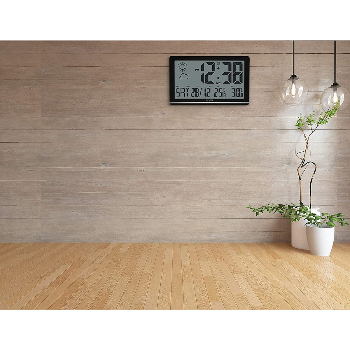 Radio controlled wall clock