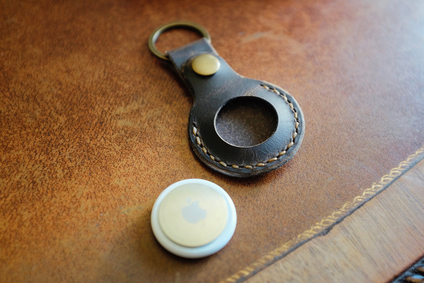 Leather AirTag Key Ring - Apple AirTag, Handmade Full-Grain Leather | Yarets Leather