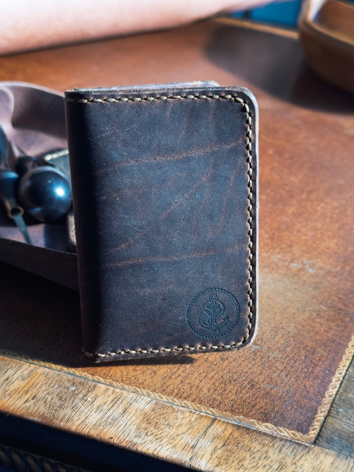 Captain Wallet - Handmade Full-Grain Leather Vertical Wallet | Yarets Leather