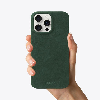 The Minimal — iPhone 15 Case