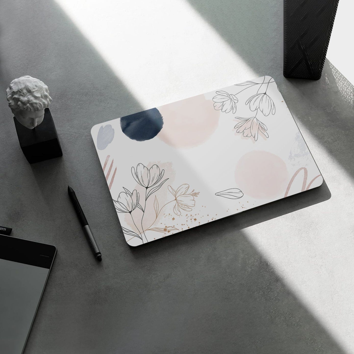 MacBook Air 15-inch (M2-M5) Case - Watercolor Floral Design